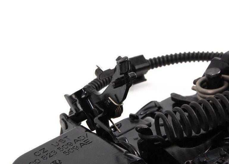 NEW VW BEETLE 9C ENGINE HOOD BONNET LOCK LOWER PART 1C0823509AE ORIGINAL