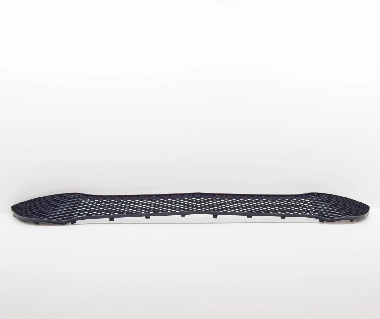 NEW MERCEDES BENZ A W176 FRONT BUMPER CENTRAL GRILLE A1768853322 ORIGINAL