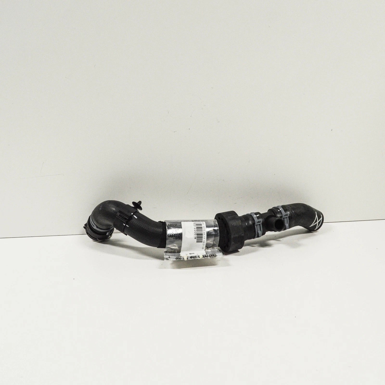 NEW VW TRANSPORTER T5 RETURN COOLANT HOSE 7E0122051M ORIGINAL