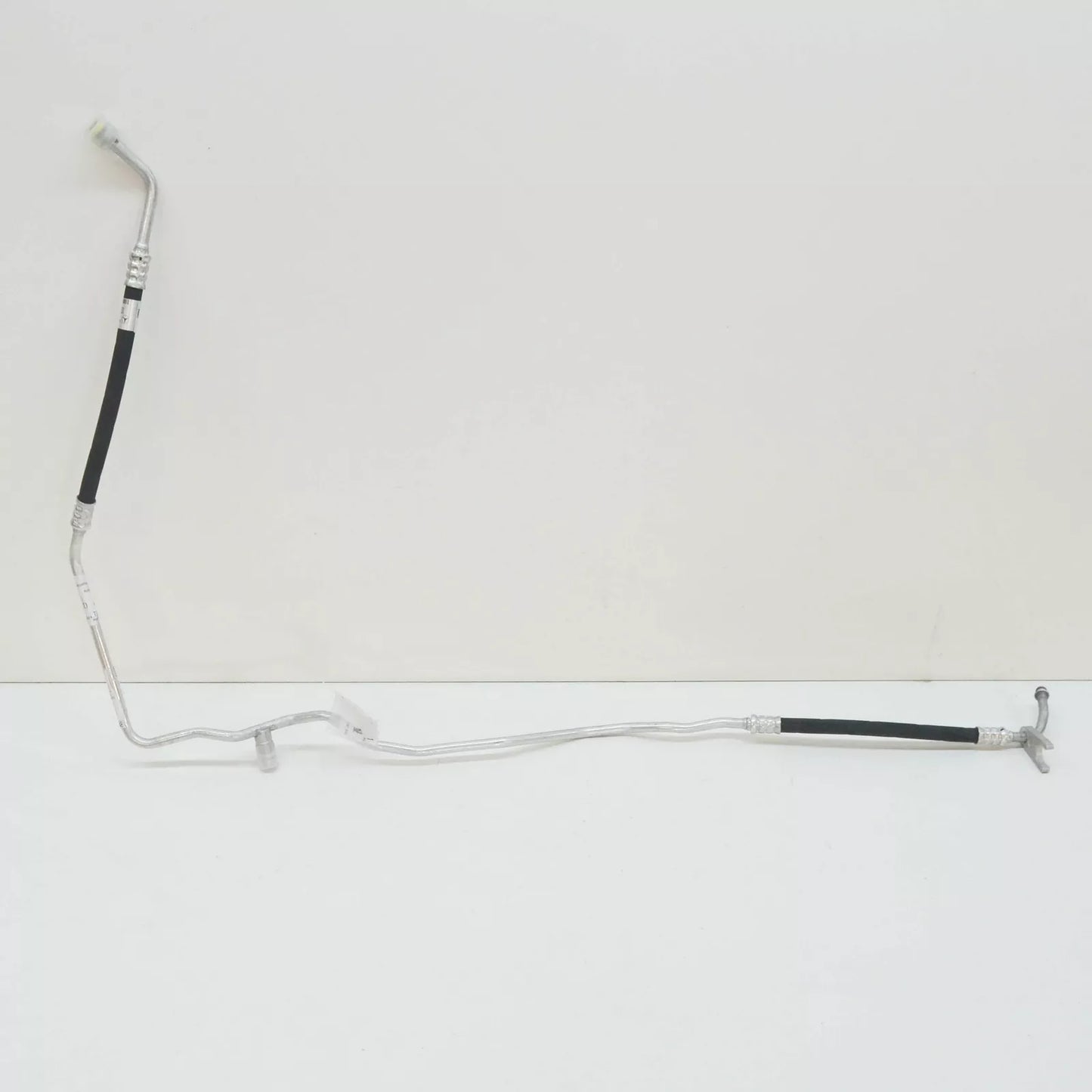 NEW MERCEDES-BENZ C W203 REFRIGERANT LINE LHD A2038302715 ORIGINAL