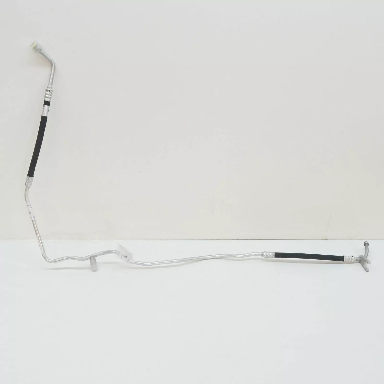 NEW MERCEDES-BENZ C W203 REFRIGERANT LINE LHD A2038302715 ORIGINAL