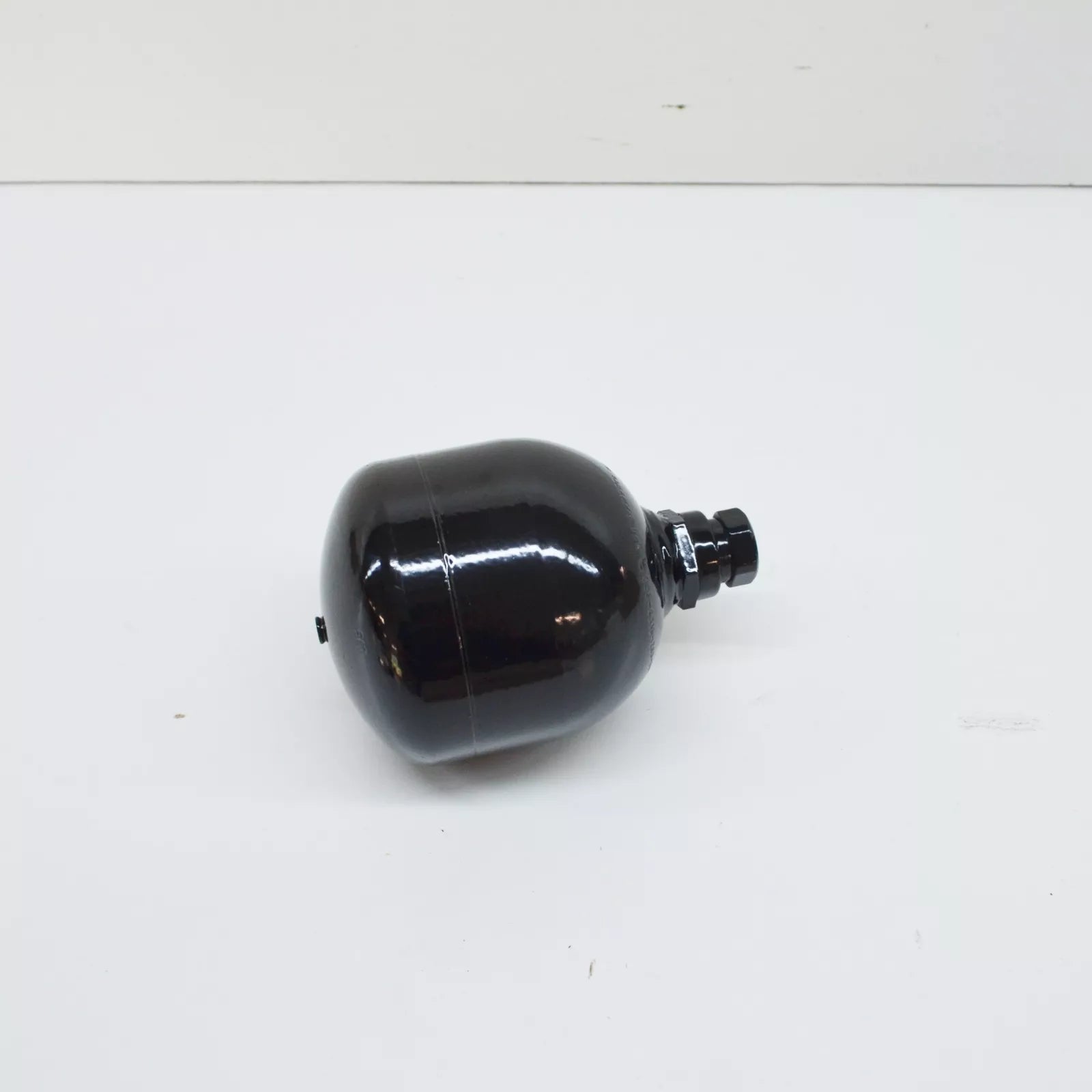 NEW AUDI R8 42 OEM AUTOMATIC GEARBOX PRESSURE ACCUMULATOR 086325585 ORIGINAL