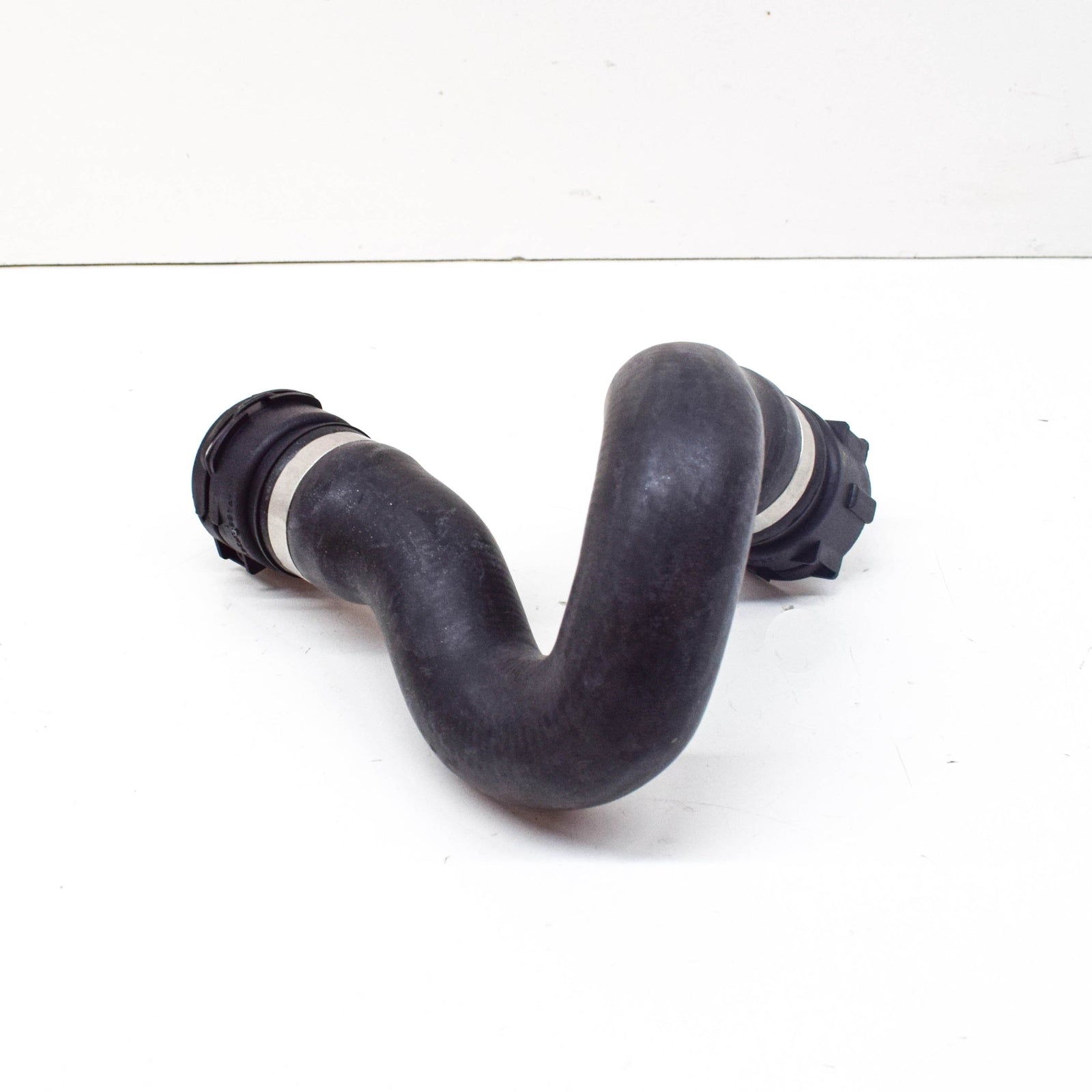 NEW AUDI A4 8K B8 COOLANT HOSE 8K0121101J ORIGINAL