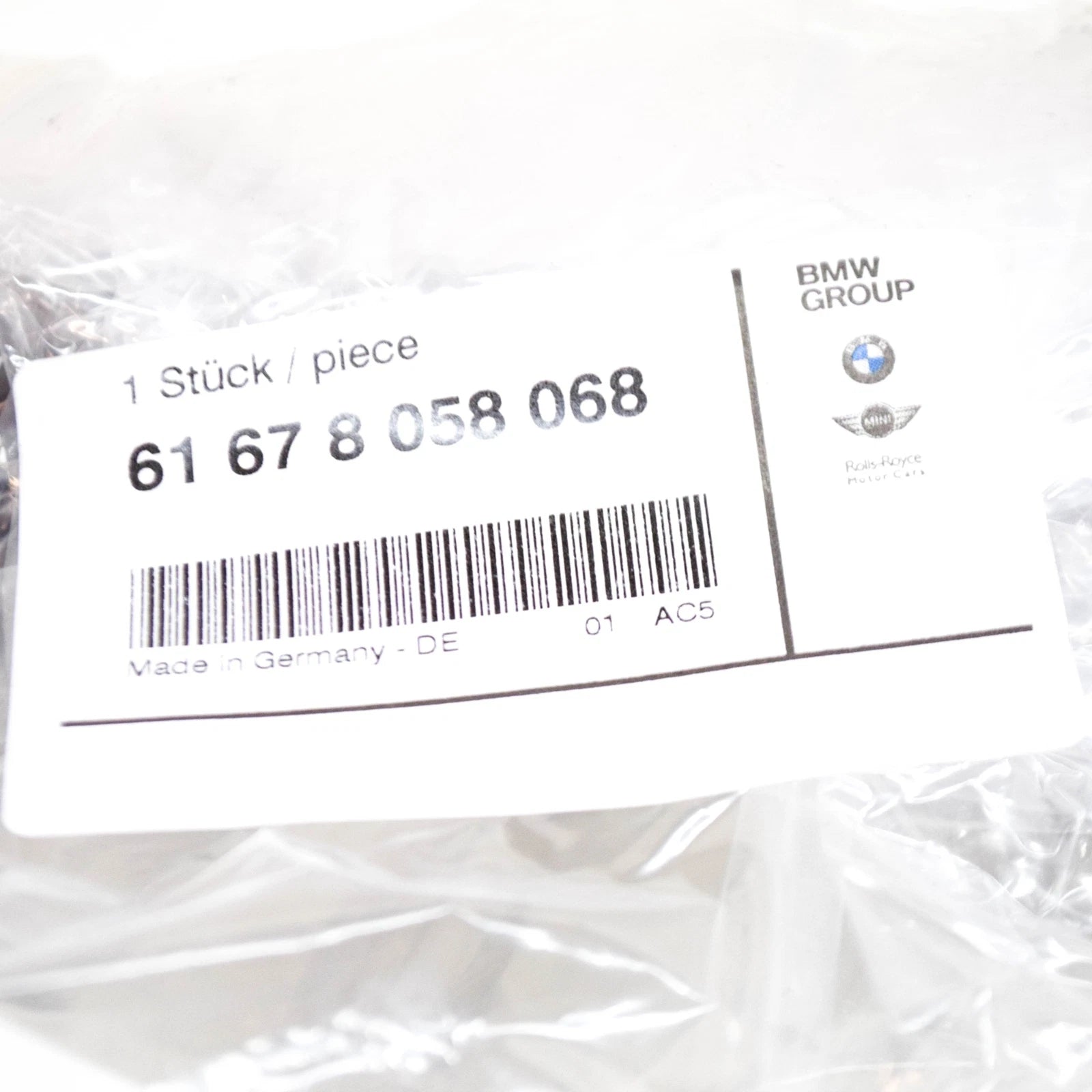 NEW BMW 1 F20 FRONT HEADLIGHT CLEANING HOSE LINE 61678058068 ORIGINAL