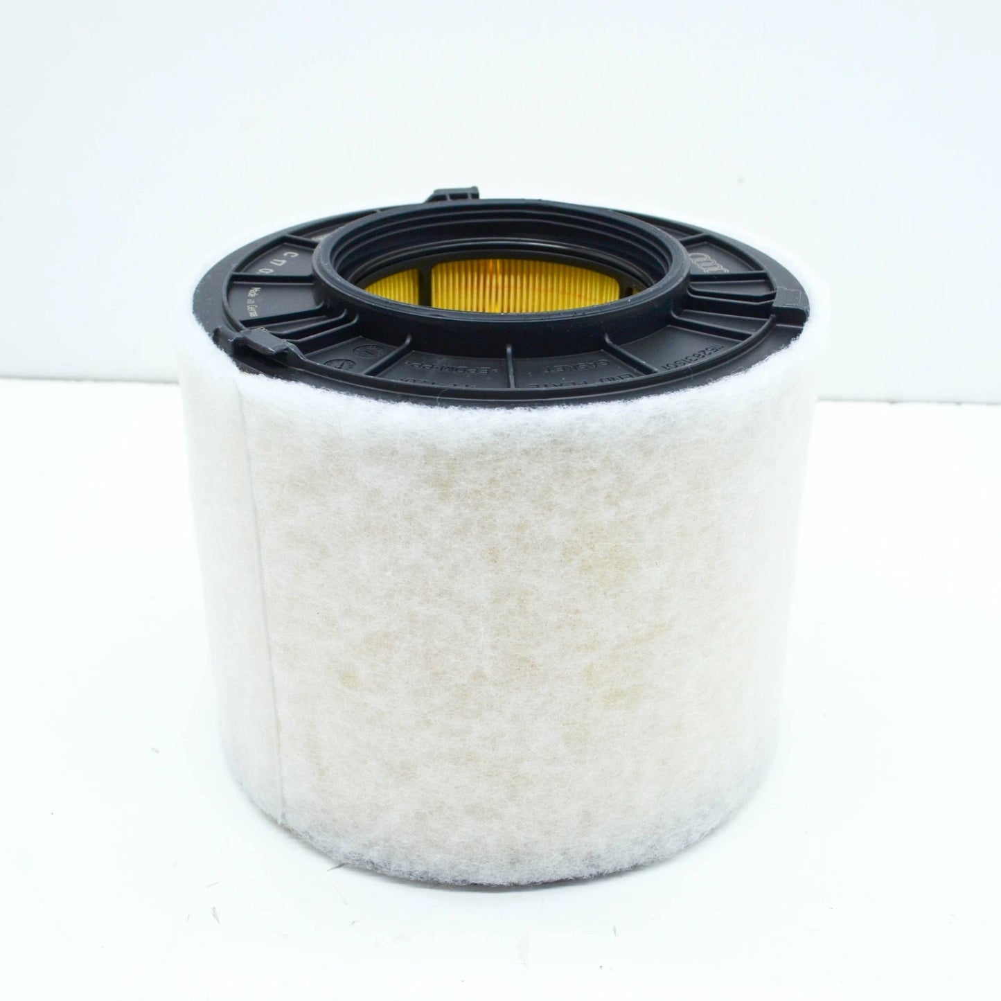 NEW AUDI A4 B9 AIR FILTER ELEMENT 8W0133843