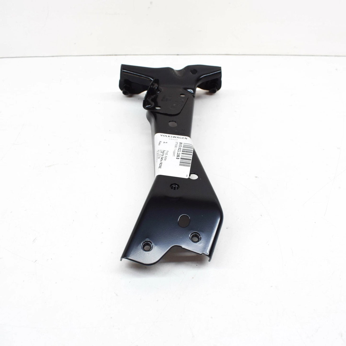NEW AUDI A3 SPORTBACK 8V FRONT RIGHT FENDER BRACKET 8V0821136B