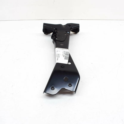 NEW AUDI A3 SPORTBACK 8V FRONT RIGHT FENDER BRACKET 8V0821136B
