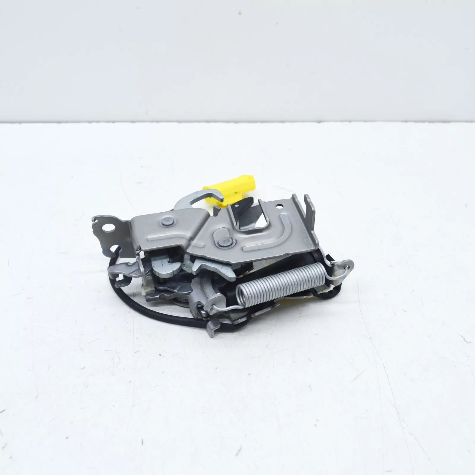 NEW BMW 1 F40 FRONT BONNET HOOD LID LOCK 51237468350 7468350 ORIGINAL