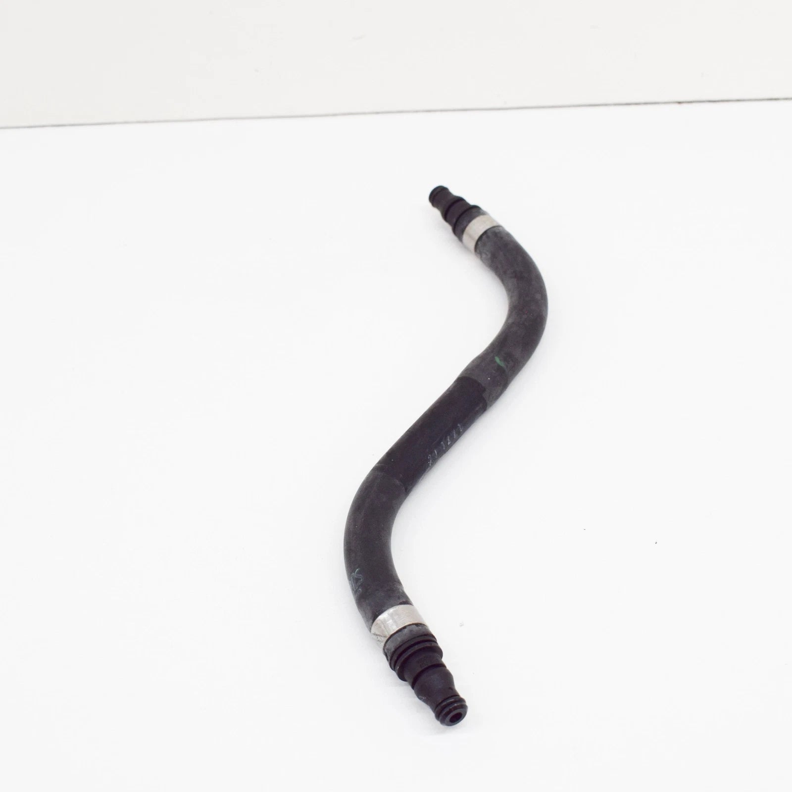 NEW MERCEDES BENZ E W212 VENT LINE HOSE A2125010525 ORIGINAL