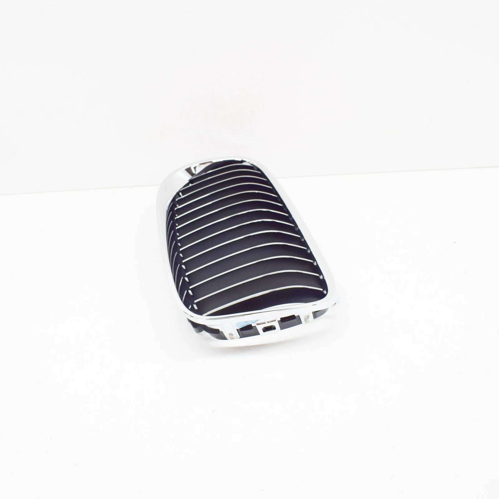 NEW BMW 3 COUPE E92 FRONT RADIATOR RIGHT BLACK CHROME GRILLE 51137254972