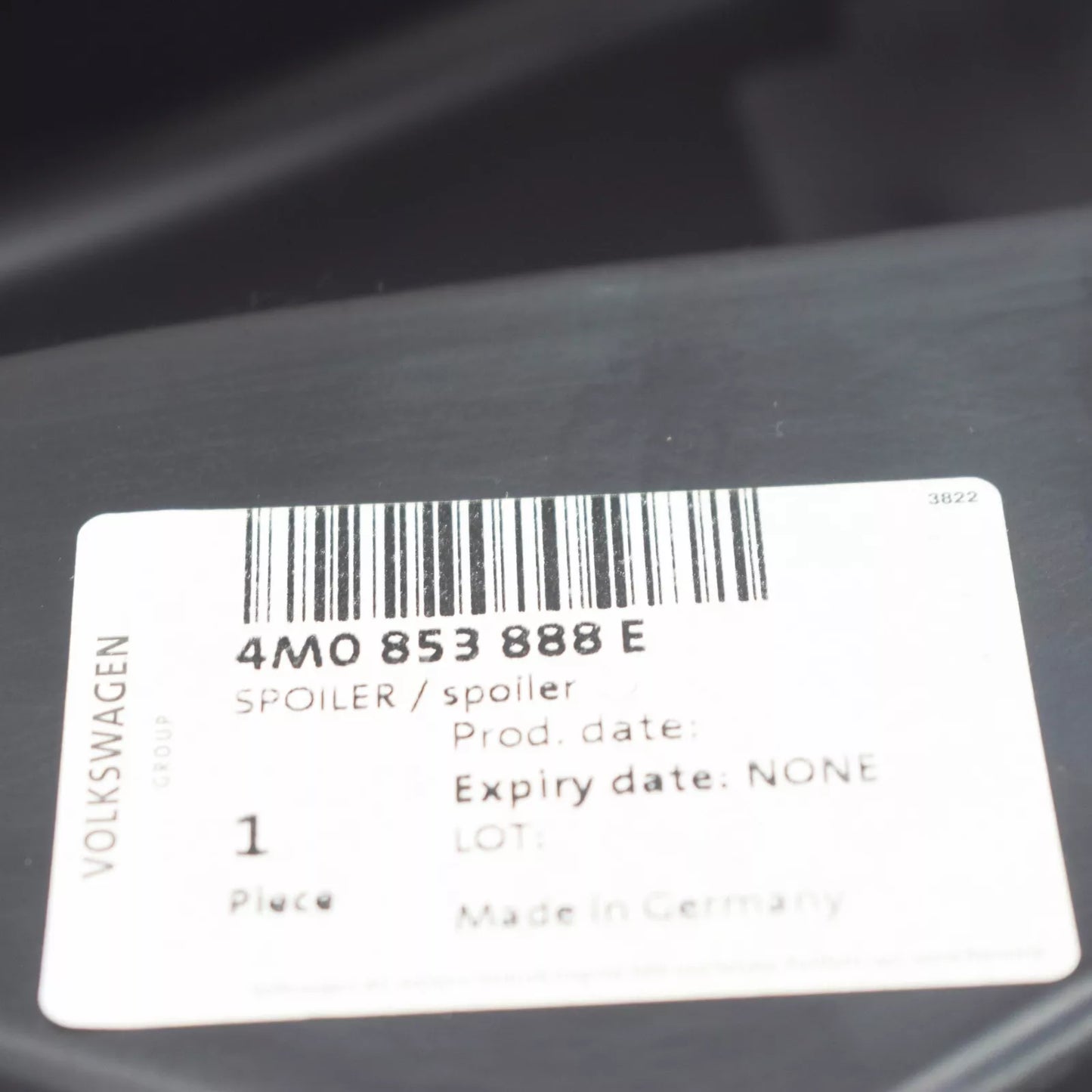 NEW AUDI Q7 4M FRONT RIGHT WHEEL INNER SPOILER 4M0853888E