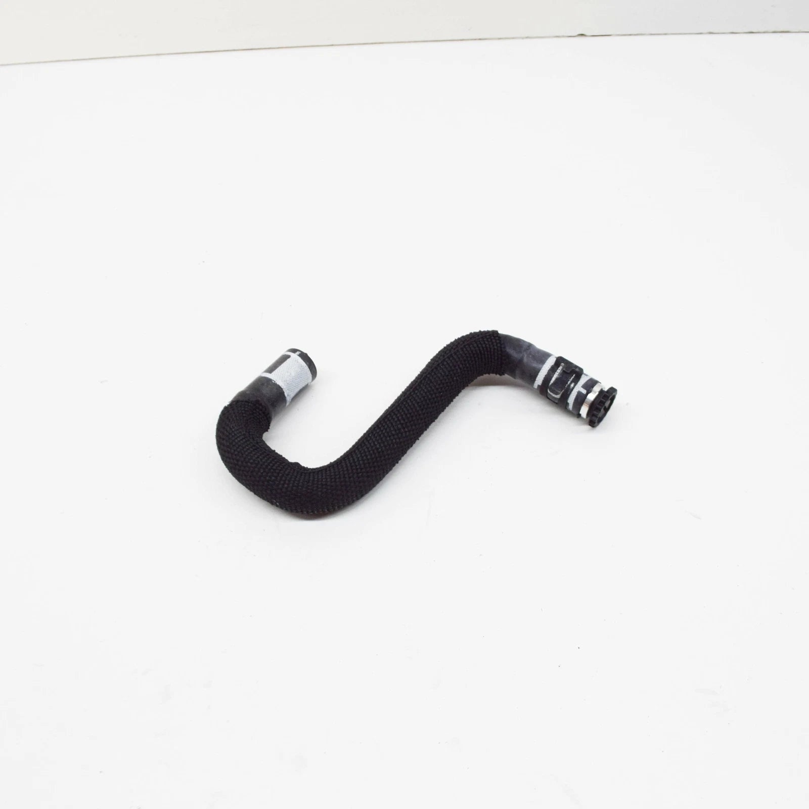 NEW AUDI R8 42 COOLANT HOSE PIPE 420121060A 2015