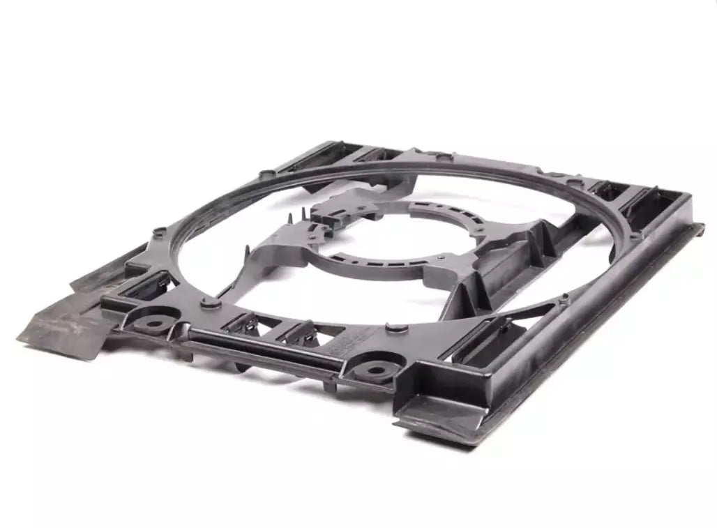 NEW BMW 5 E39 A/C FAN SHROUD 6913887 64546913887 ORIGINAL
