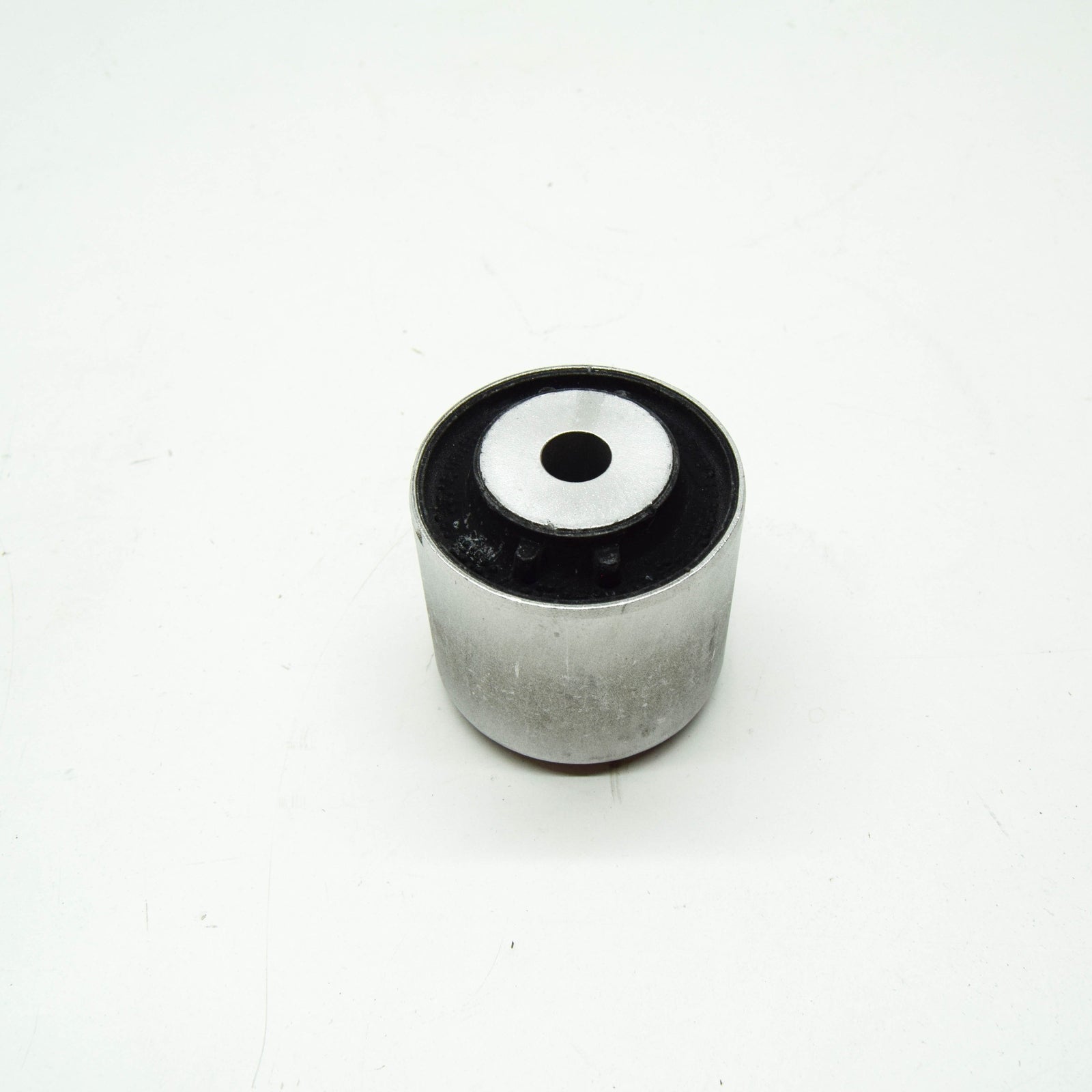 NEW MERCEDES-BENZ M W164 REAR LEFT/RIGHT BEARING A1643331314 ORIGINAL