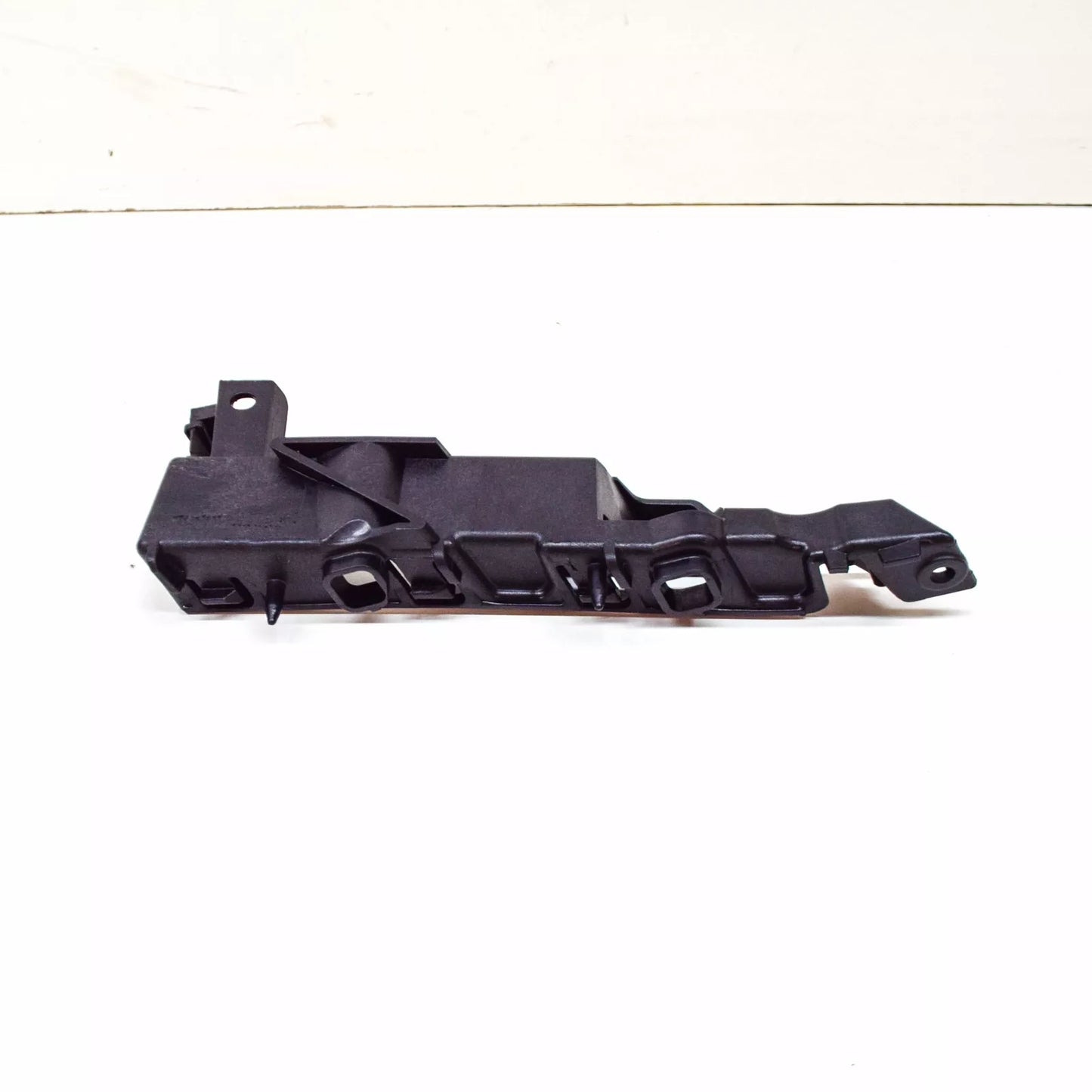 NEW AUDI A6 C7 FRONT LEFT BUMPER CARRIER GUIDE PIECE 4G0807283 ORIGINAL