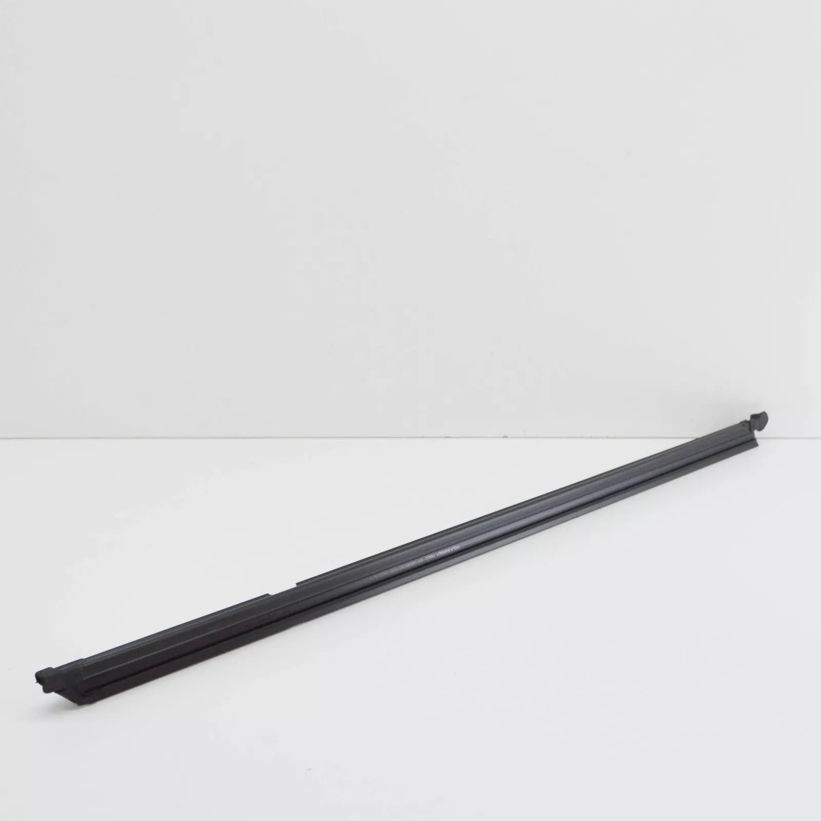 NEW VW GOLF VII 5G MK7 REAR LEFT INNER WINDOW APERTURE SEAL 5G6839479B ORIGINAL