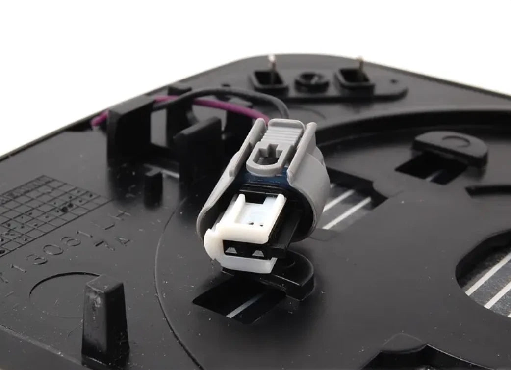 NEW BMW X5 E53 FRONT LEFT DOOR MIRROR GLASS 51168247769 8247769 ORIGINAL