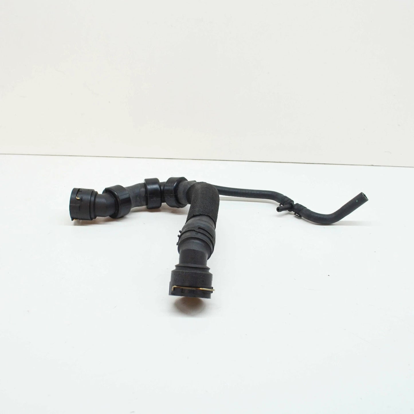 NEW AUDI RS4 AVANT QUATTRO B6 ENGINE RADIATOR COOLANT HOSE 8D0121101AG ORIGINAL