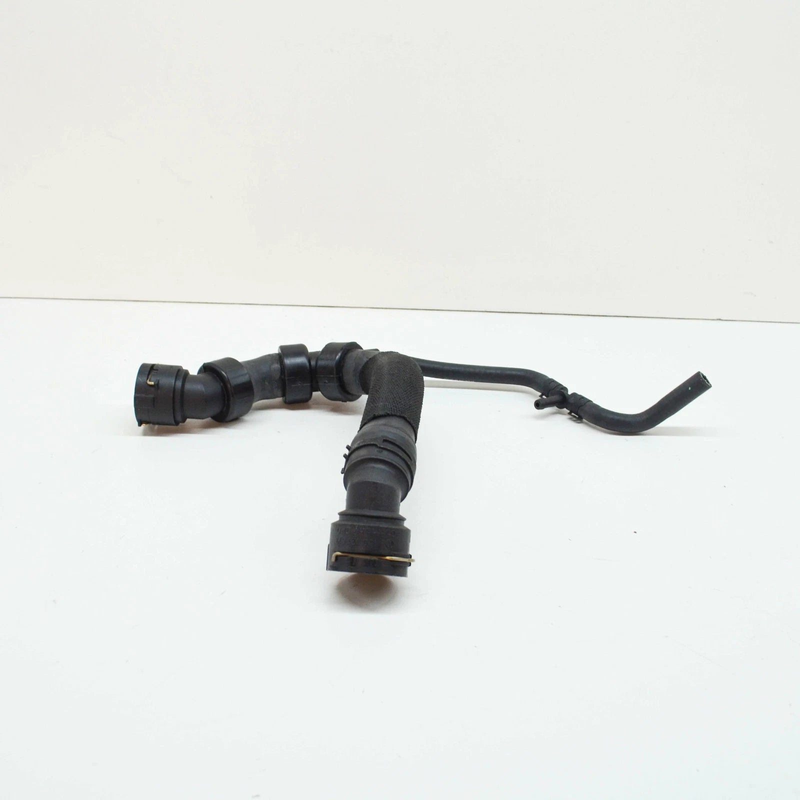 NEW AUDI RS4 AVANT QUATTRO B6 ENGINE RADIATOR COOLANT HOSE 8D0121101AG ORIGINAL