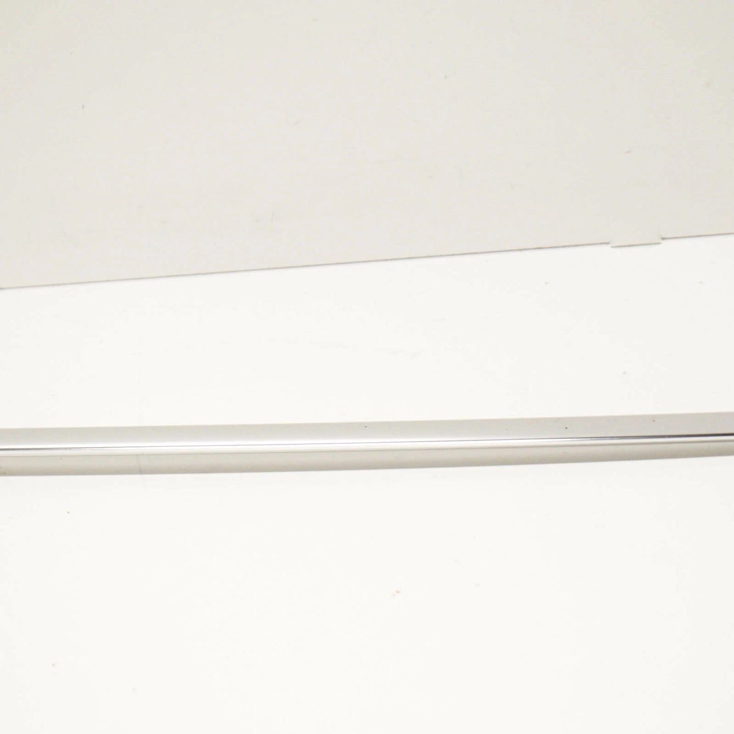 NEW AUDI A3 8V FRONT RIGHT CHROME DOOR REVEAL MOULDING 8V58376442ZZ