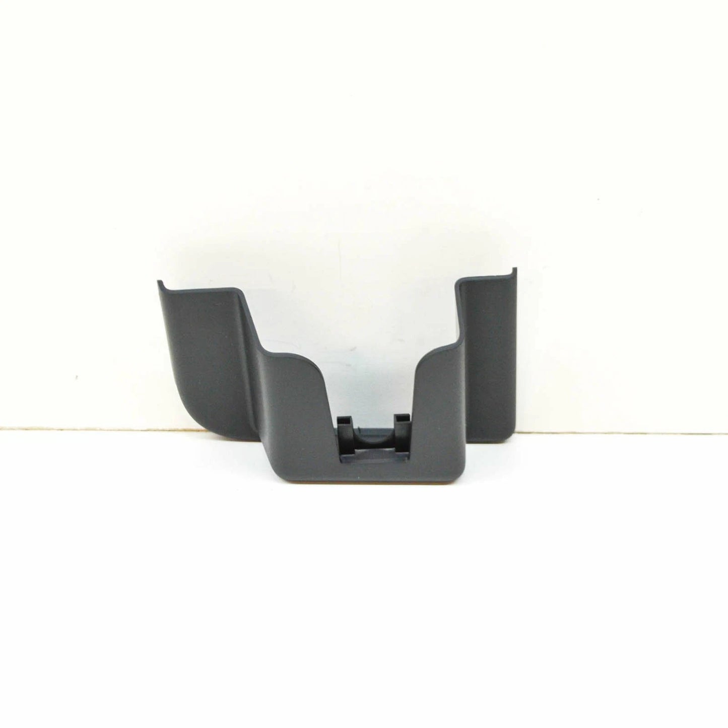 NEW VW TIGUAN MK2 AD REAR RIGHT SEAT FRAME HINGE COVER 56588875082V ORIGINAL