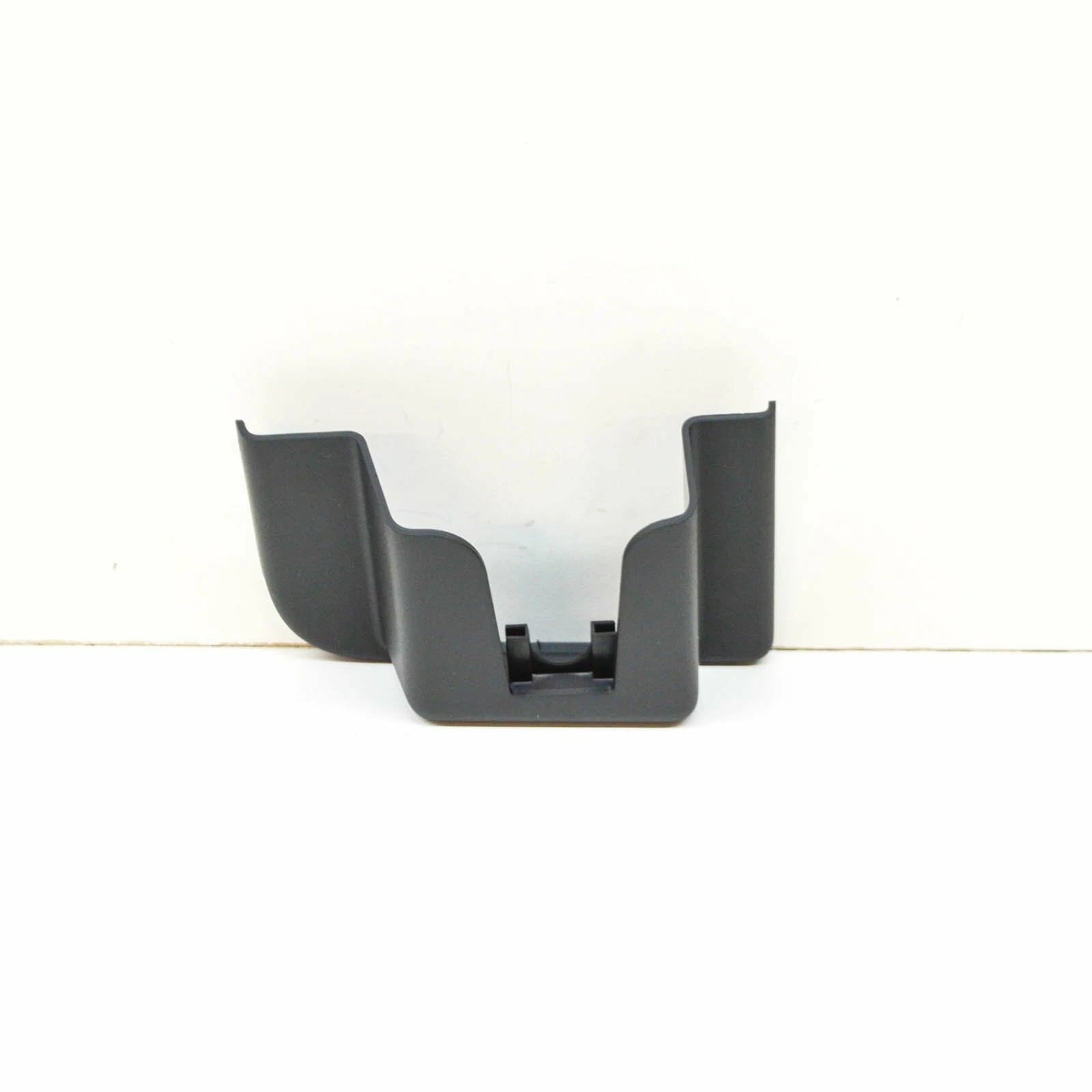 NEW VW TIGUAN MK2 AD REAR RIGHT SEAT FRAME HINGE COVER 56588875082V ORIGINAL