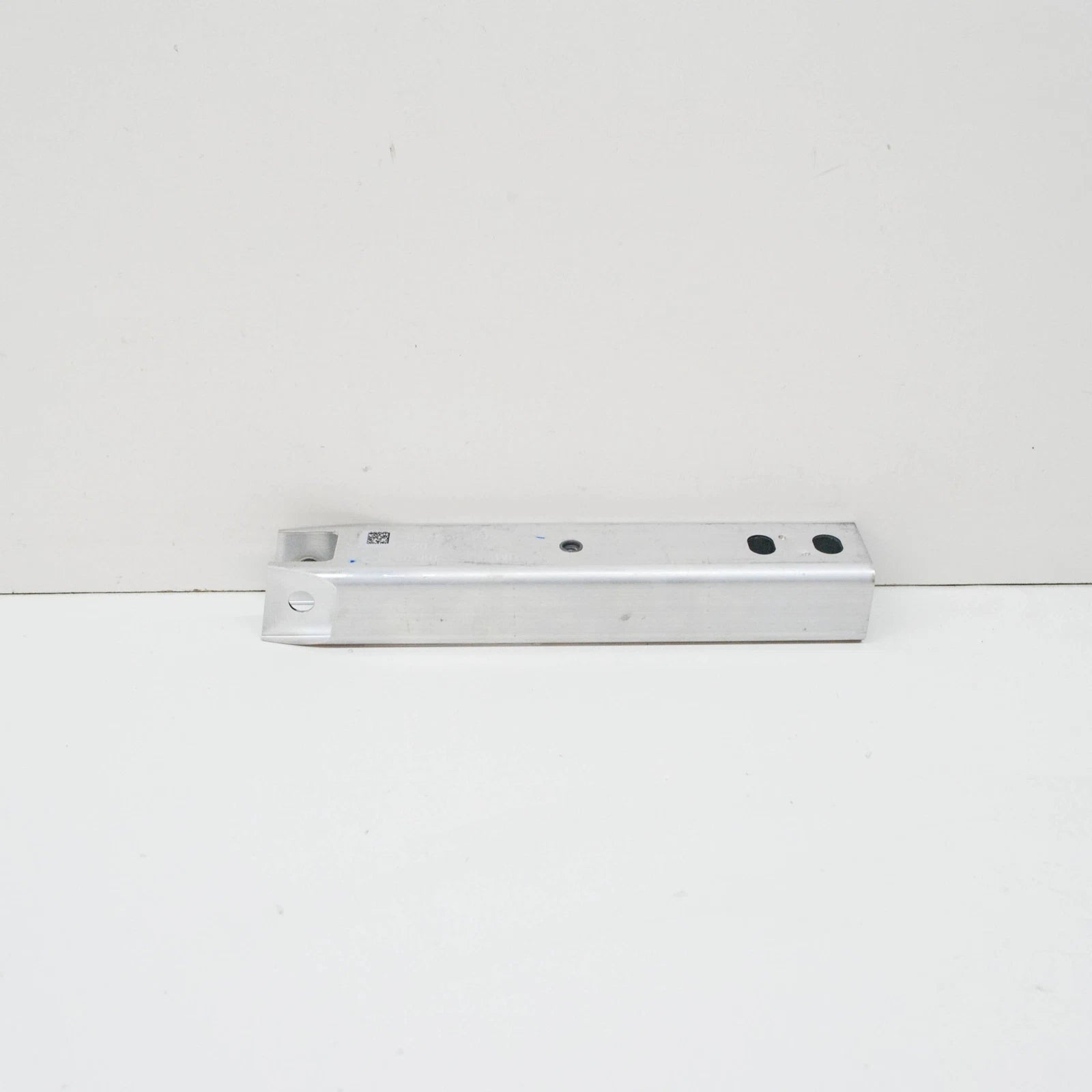 NEW BMW 4 COUPE G22 G82 FRONT BUMPER RIGHT CRASH BOX 51117451166 ORIGINAL