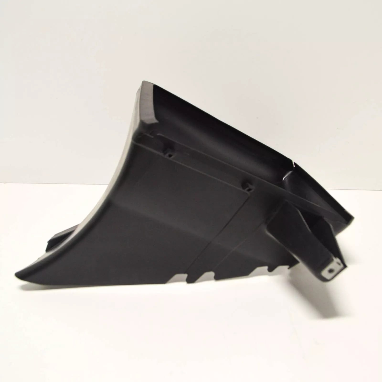 NEW BMW 6 F06 RADIATOR COOLING RIGHT AIR DUCT 51747370386 7370386 2016 ORIGINAL