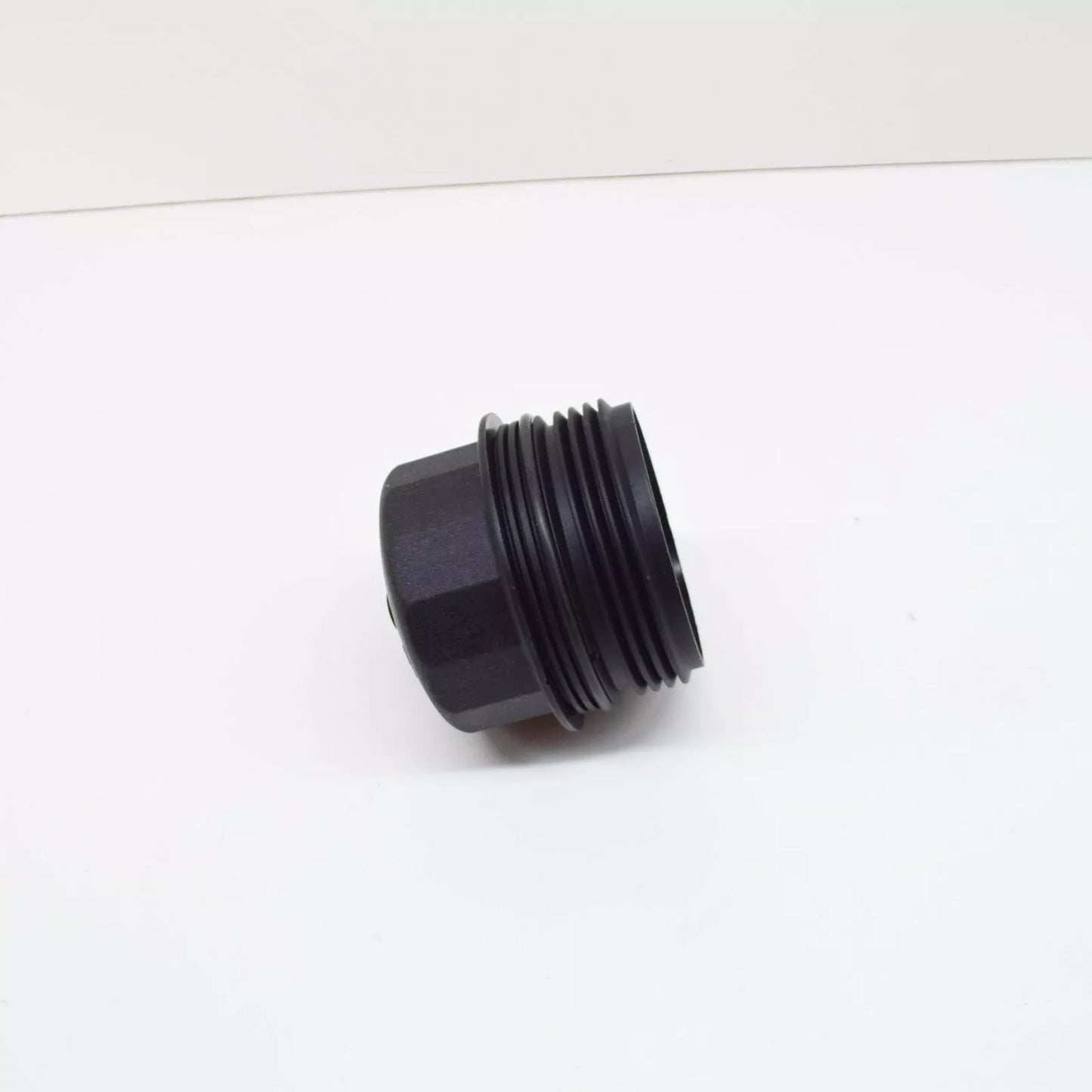 NEW BMW E70N E71 F01N F02N F10 F10N F11 OIL FILTER COVER 8515220 11428515220