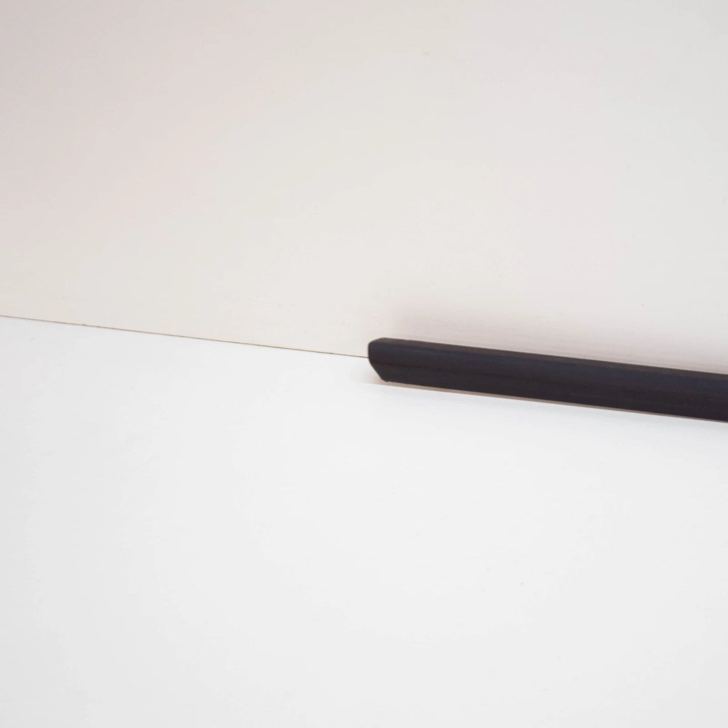 NEW BMW 3 COUPE E36 FRONT RIGHT DOOR MOULDING 51131977274 1977274 ORIGINAL