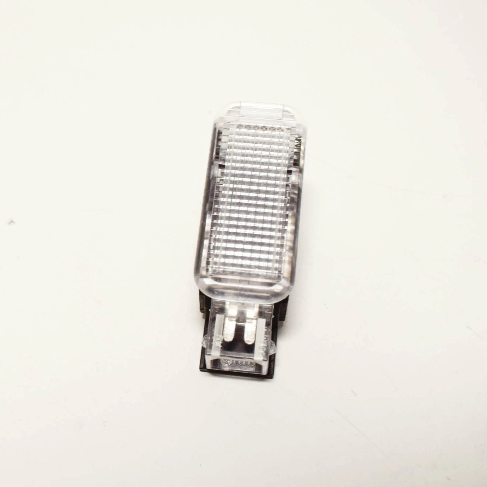 NEW AUDI A1 8X GLOVE BOX COMPARTMENT LIGHT 4B0947415A ORIGINAL