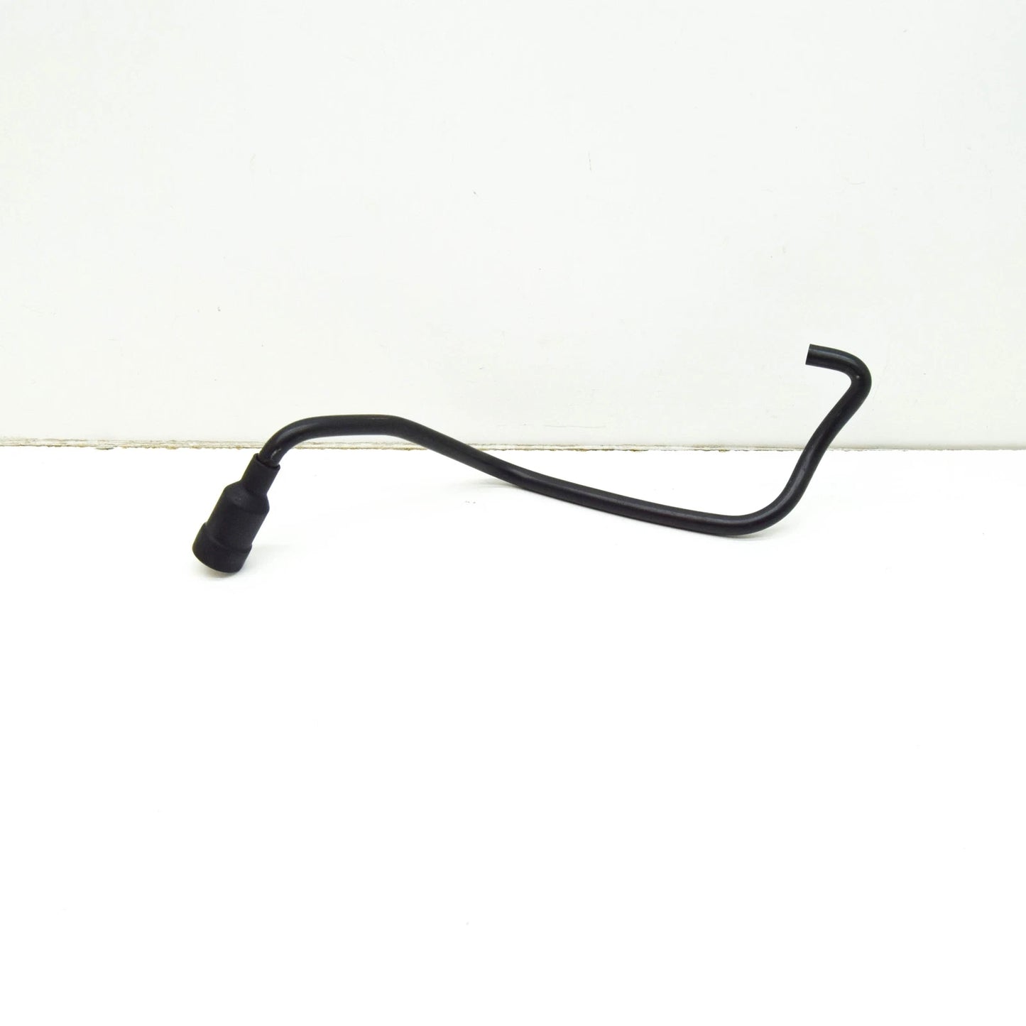 NEW AUDI A4 B8 RIGHT HEADLIGHT DRAIN TUBE 8T0941718D ORIGINAL