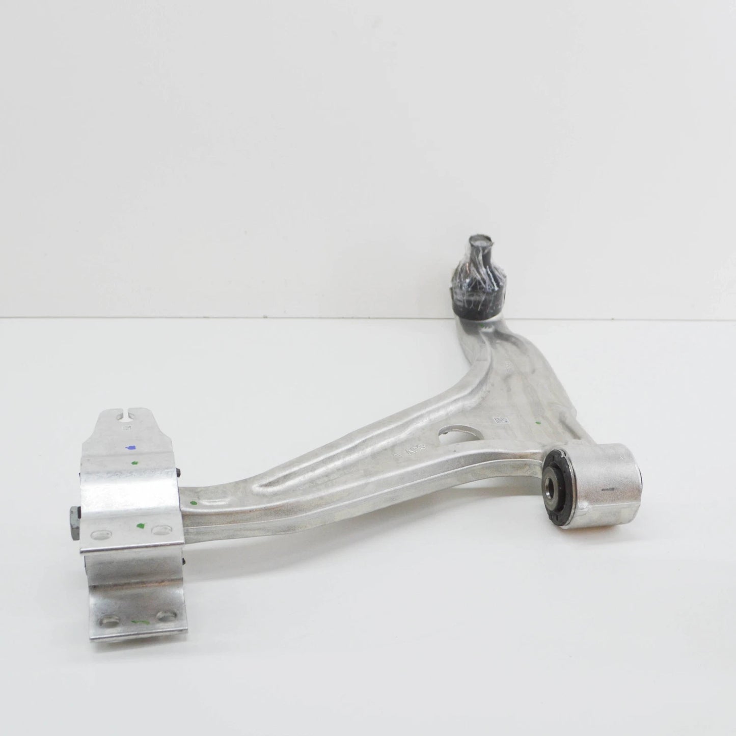 NEW MERCEDES-BENZ GLB X247 FRONT LEFT TRANSVERSE CONTROL ARM A2473308702