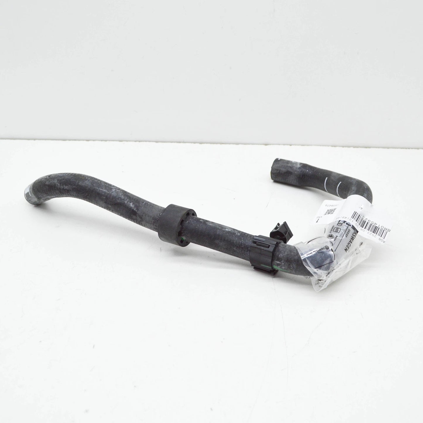 NEW AUDI Q5 8R RIGHT COOLANT WATER RADIATOR HOSE 8R0145923A ORIGINAL