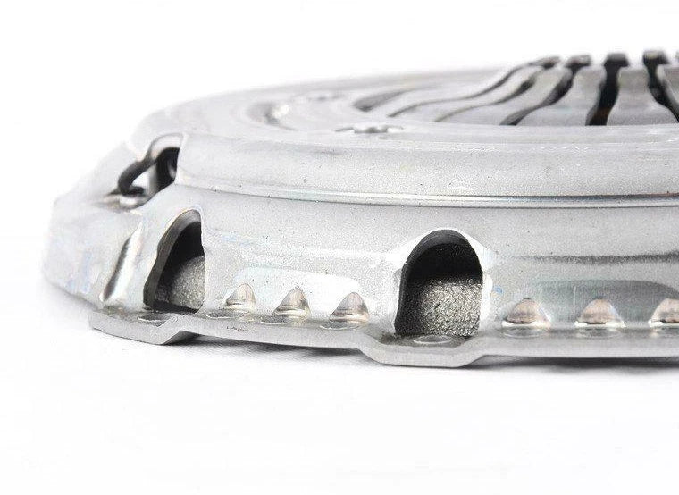 NEW AUDI A3 8P CLUTCH PRESSURE PLATE 220MM 03F141025 ORIGINAL