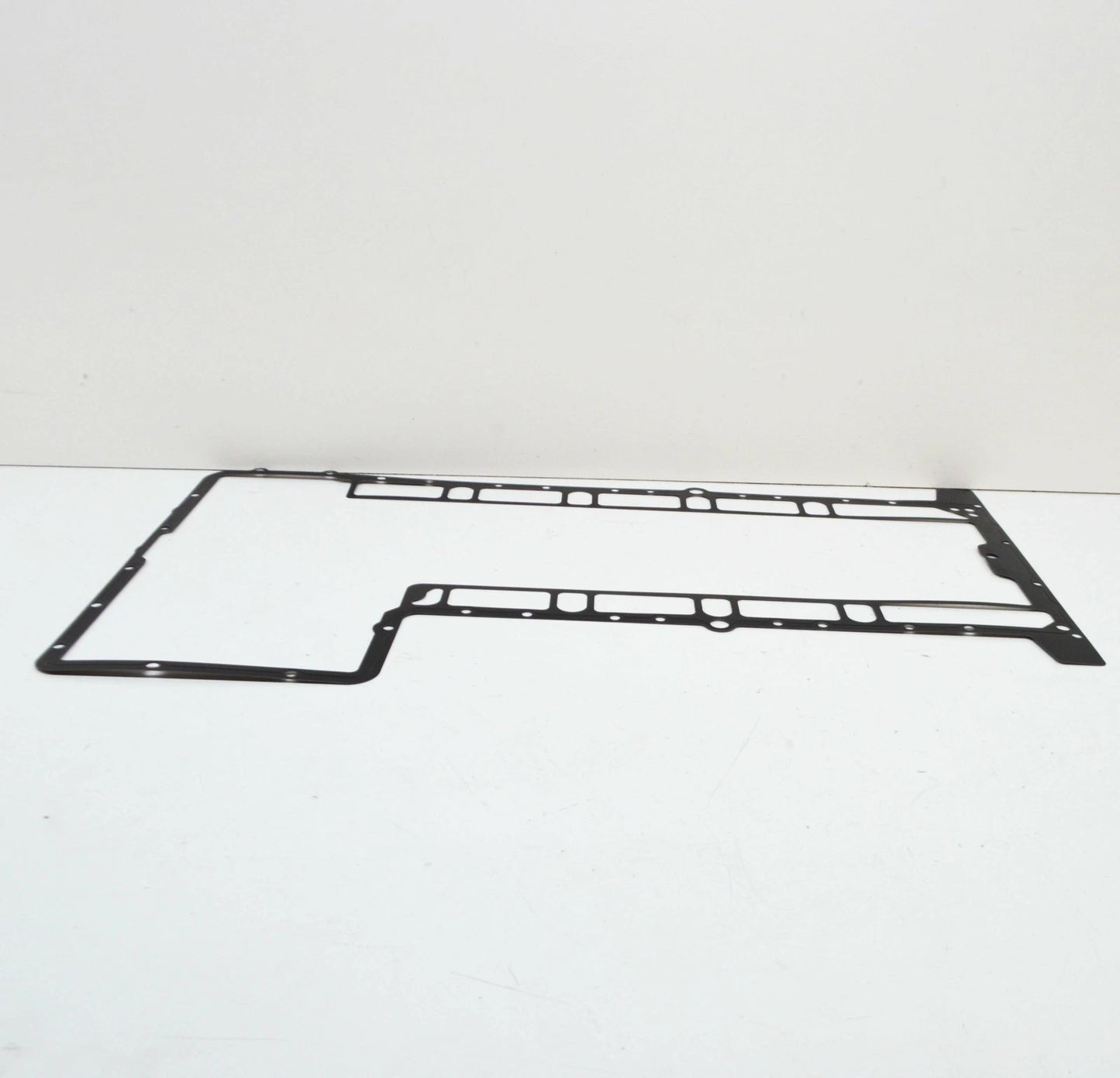 NEW BMW M5 E60 ENGINE OIL PAN GASKET 11137836361 ORIGINAL