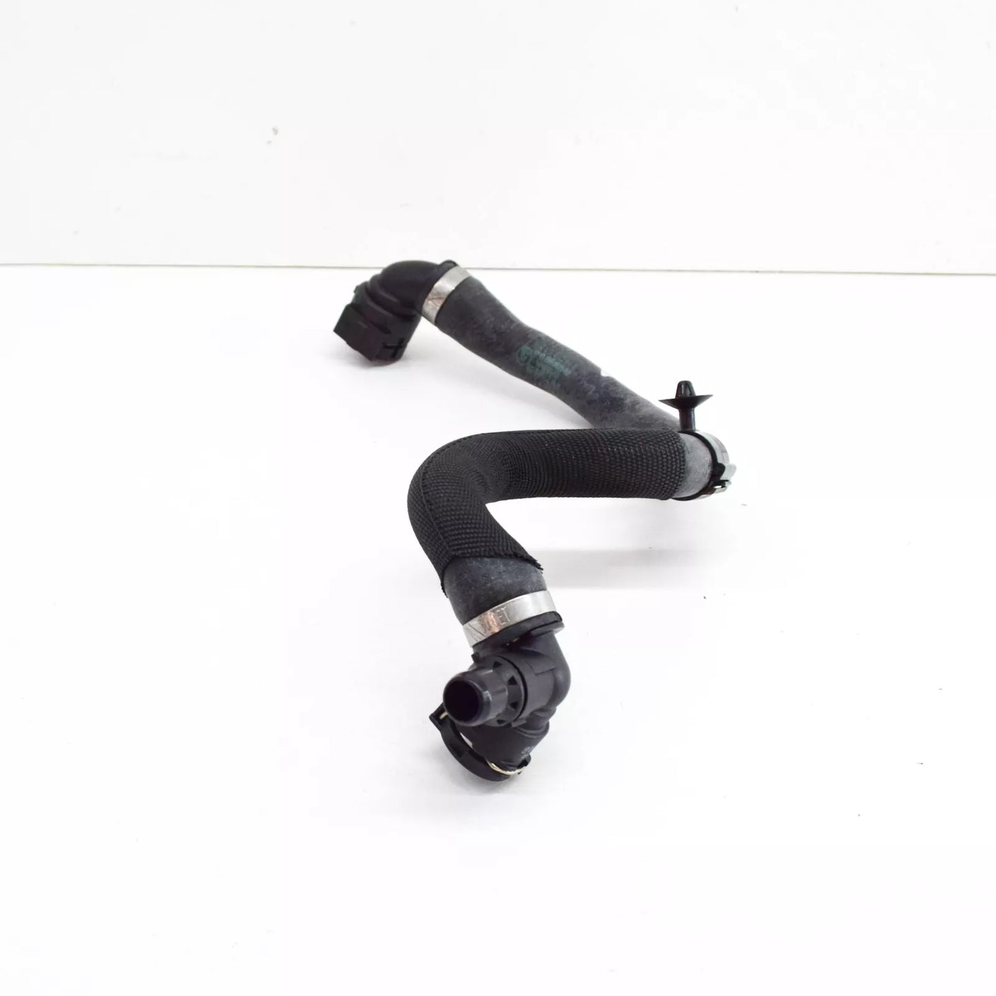 NEW BMW 3 G20, G28 LEFT SIDE WATER AUXILIARY RADIATOR HOSE 17128654821 OEM
