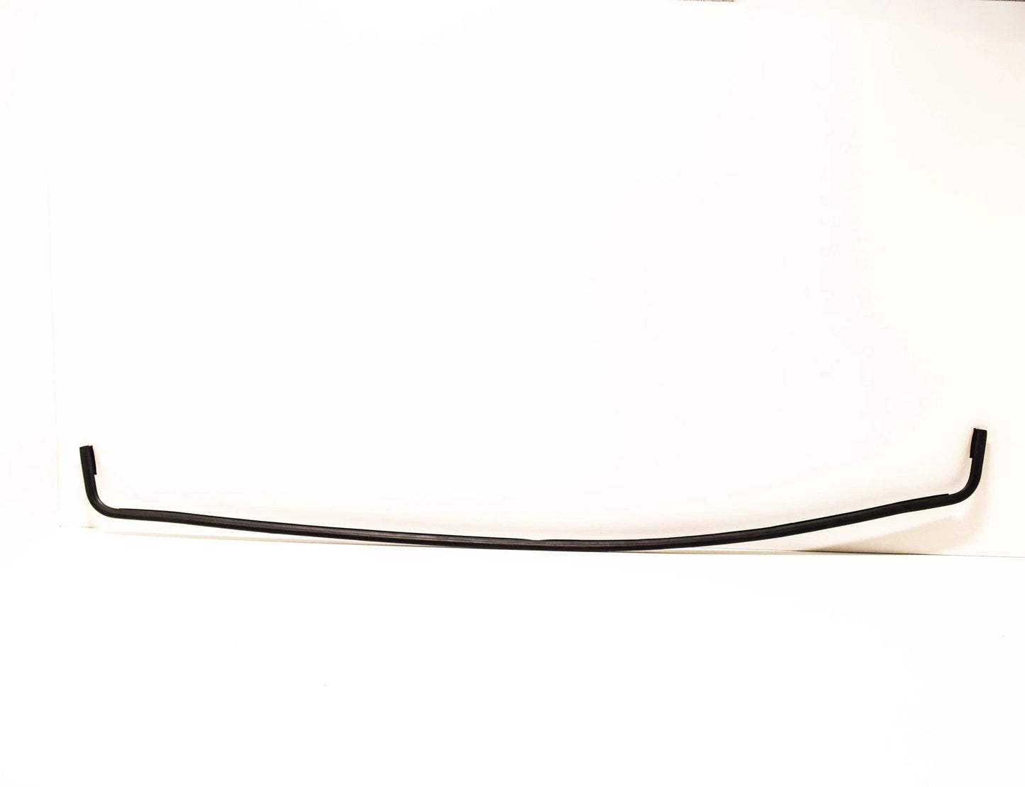 NEW BMW E38 SEDAN WINDSHIELD MOLDING TRIM SEAL UPPER 8125887 51318125887