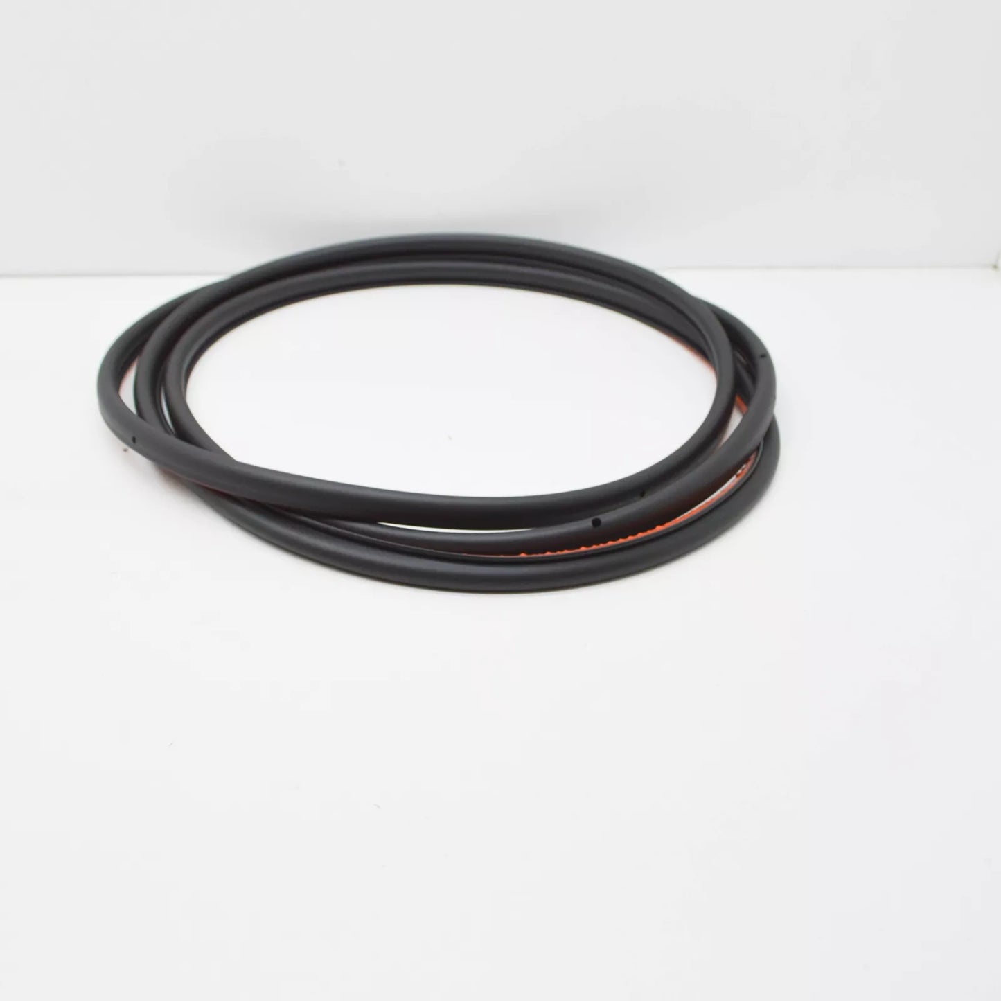 NEW AUDI Q5 8R SPORTBACK REAR LEFT DOOR OUTER SEAL RUBBER 8R0839911L