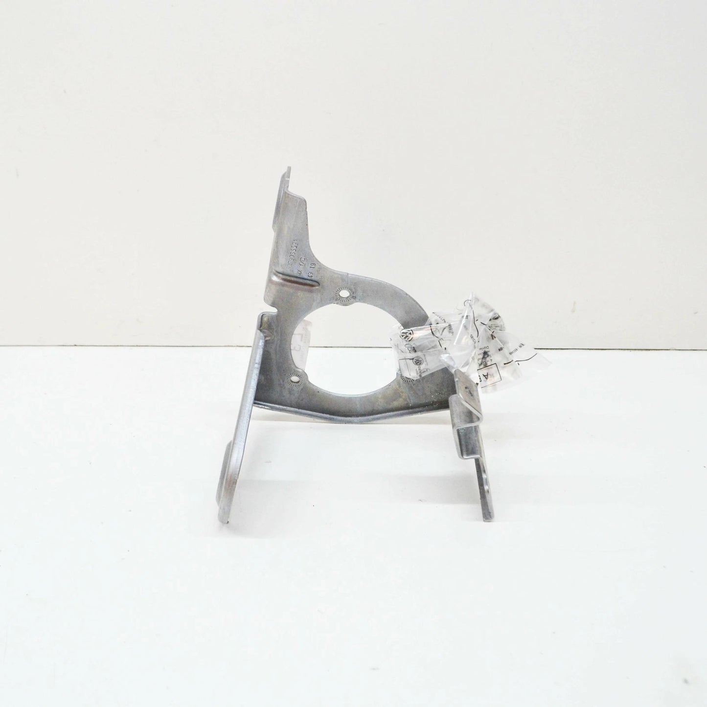 NEW AUDI Q3 F3 SECONDARY AIR INJECTION PUMP BRACKET 5QF906617 ORIGINAL