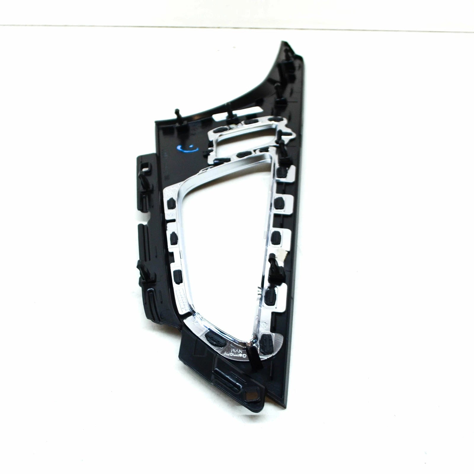 NEW AUDI Q7 4M FRONT LEFT DOOR PANEL INSERT 4M0867101LQY9