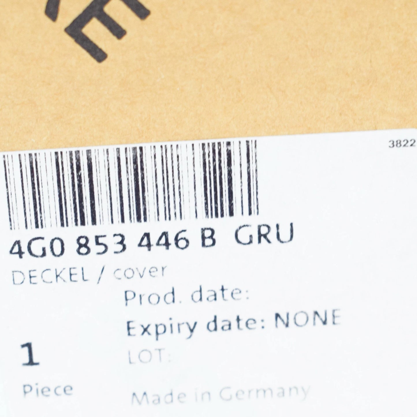 NEW AUDI A6 C7 RIGHT FRONT END CAP FOR JACK SOCKET 4G0853446BGRU