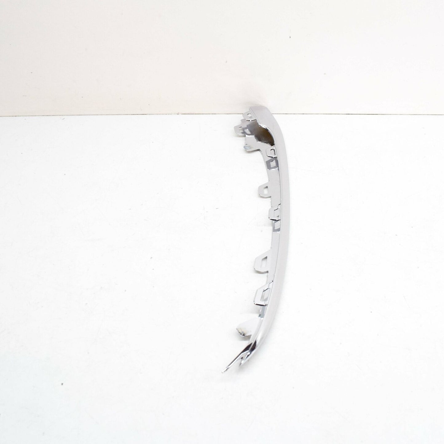 NEW MERCEDES-BENZ S W222 FRONT BUMPER RIGHT ORNAMENTAL TRIN A2228857800 ORIGINAL