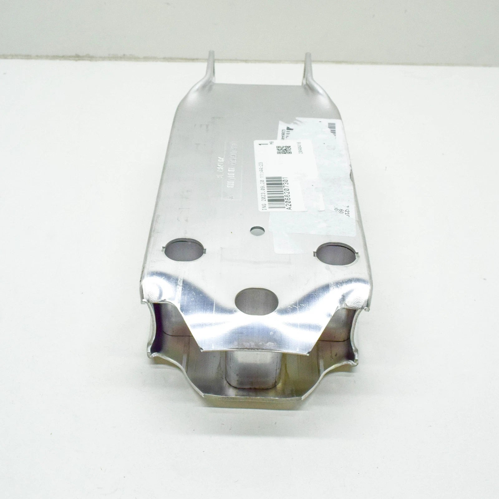 NEW MB C W206 FRONT BUMPER REINFORCEMENT LEFT EXTENSION A2066207301 ORIGINAL