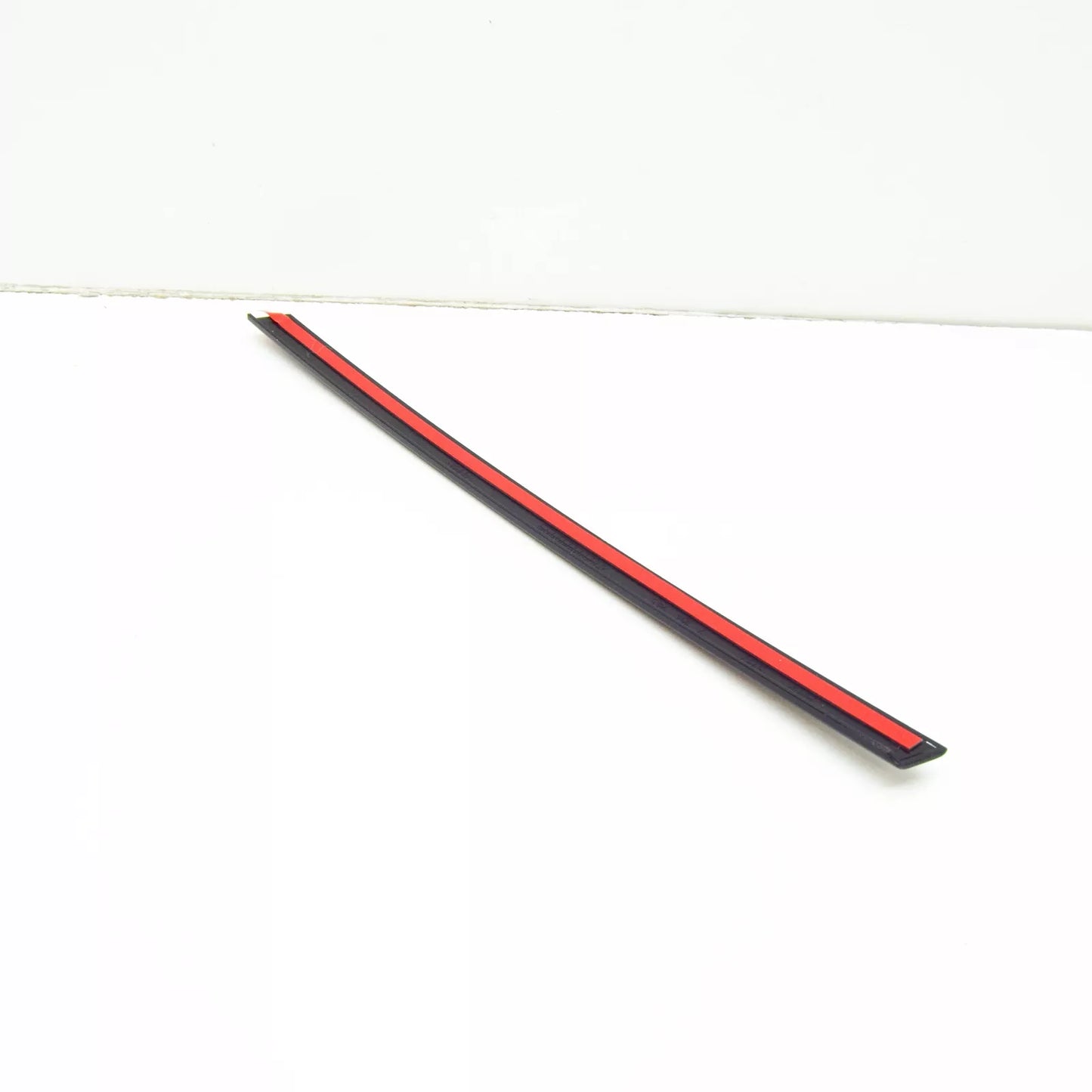 NEW BMW 1 E81 EXTERIOR B-PILLAR LEFT MOLDING TRIM 51377164945 7164945 ORIGINAL