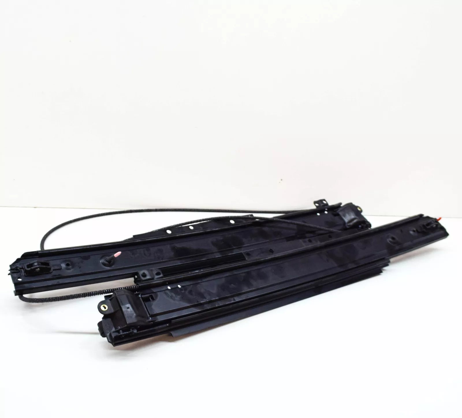 NEW AUDI A7 SPORTBACK 4K8 SUNROOF GUIDE JAW SET 4K8898738A ORIGINAL