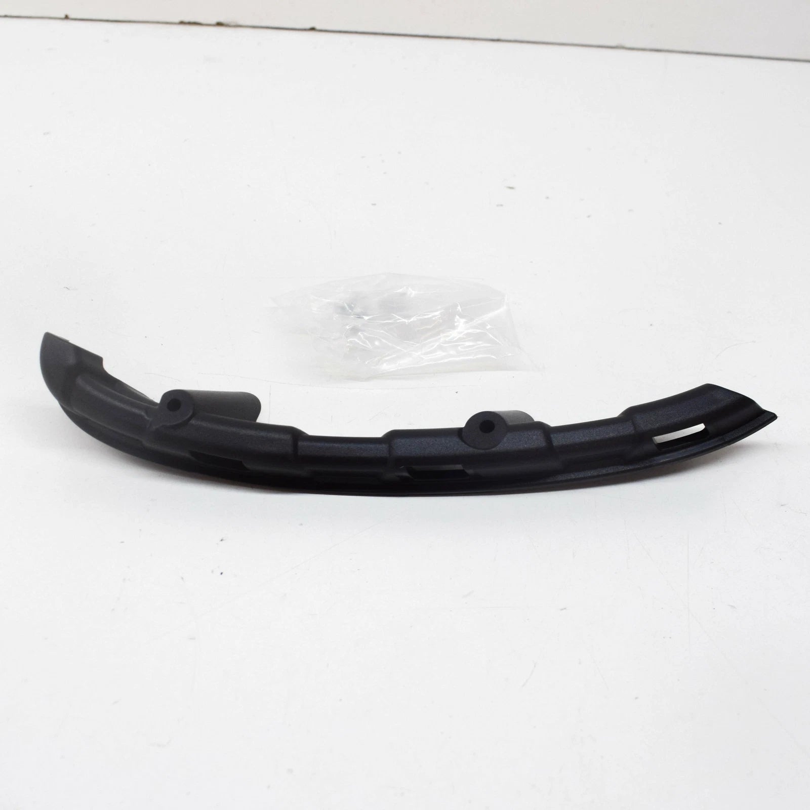 NEW MERCEDES-BENZ C W205 FRONT RIGHT BUMPER BRACKET A2058859804