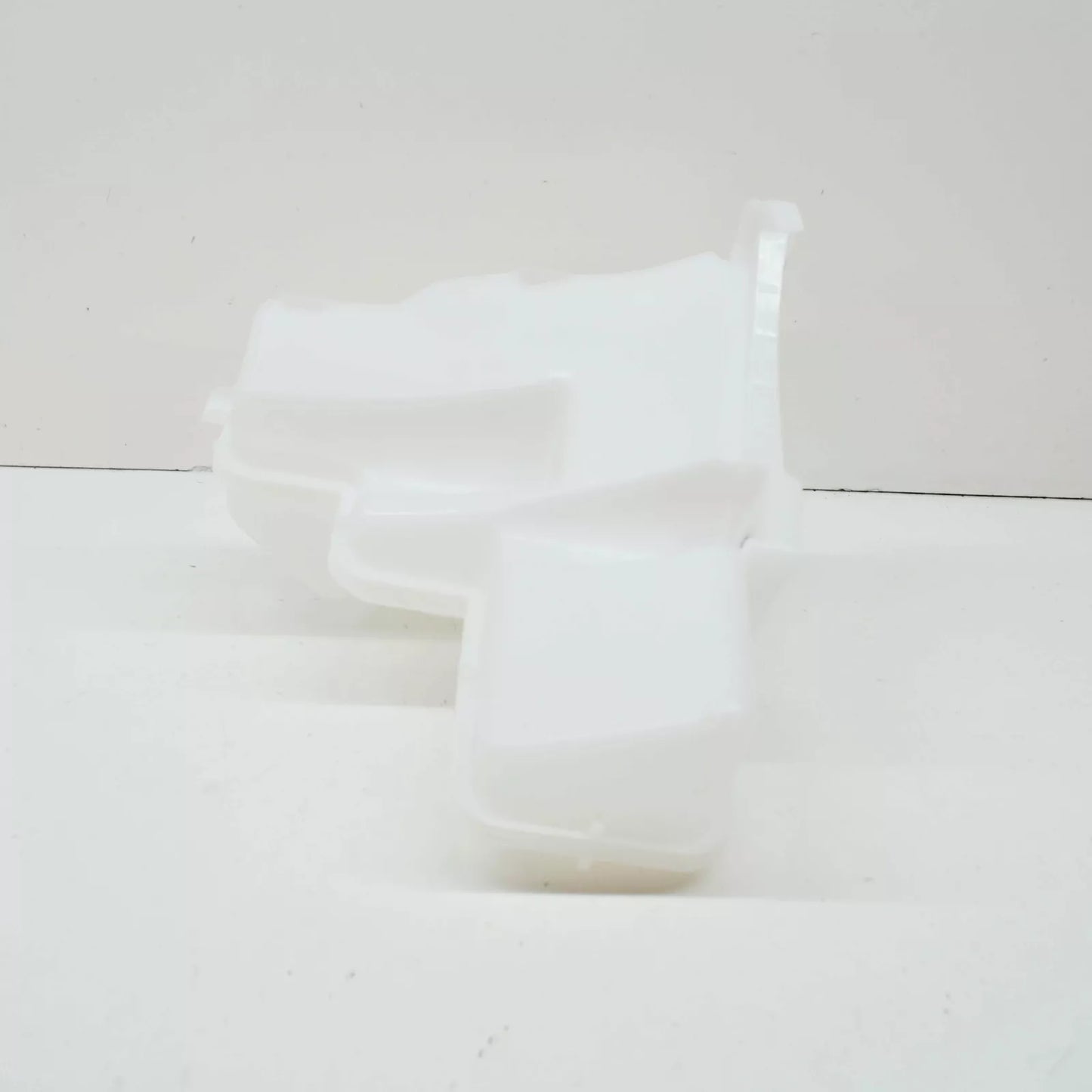 NEW VOLKSWAGEN POLO AW WINDSHIELD WASHER RESERVOIR TANK 2Q0955453G ORIGINAL