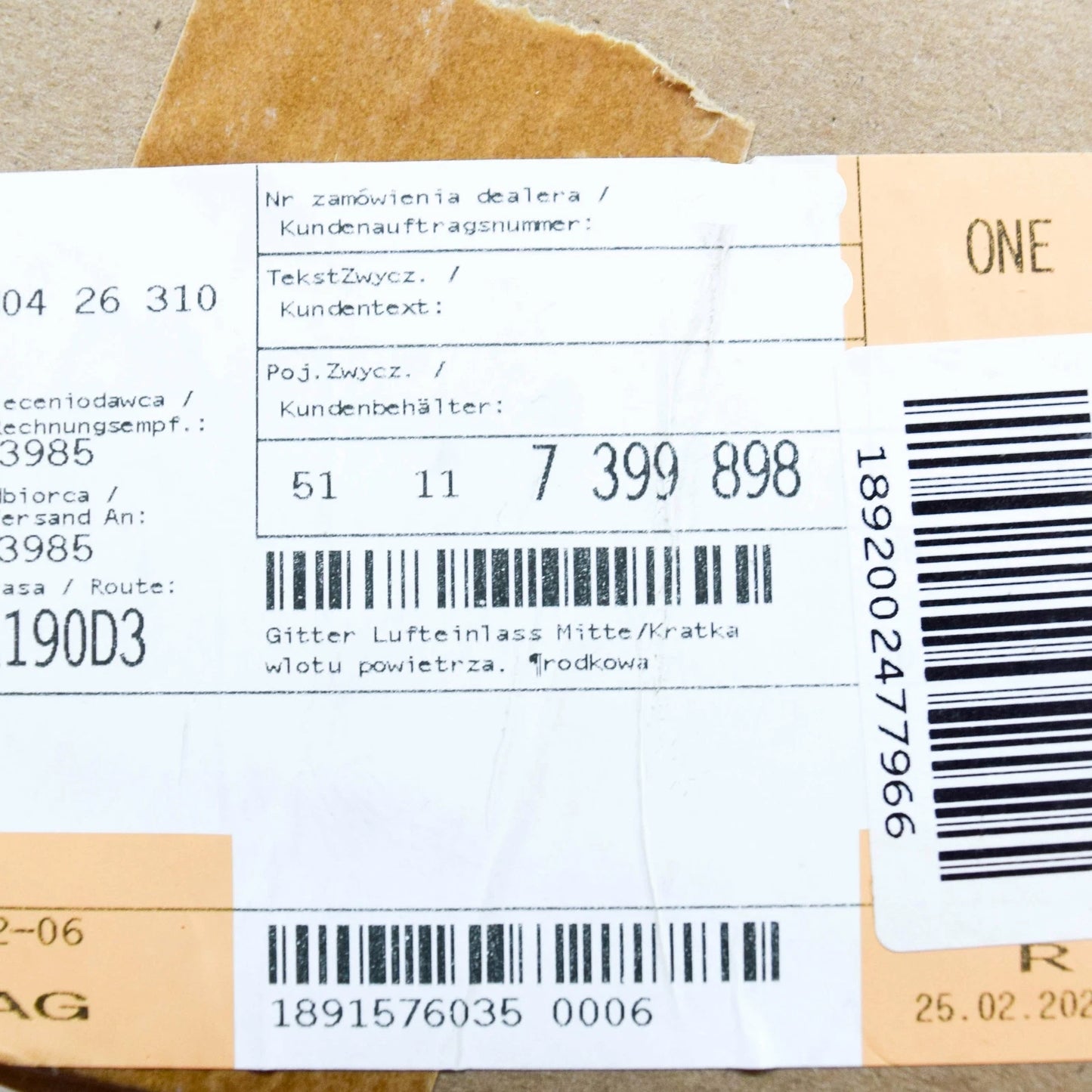 NEW BMW X3 G01 FRONT BUMPER CENTER GRILLE 7399898 51117399898 ORIGINAL