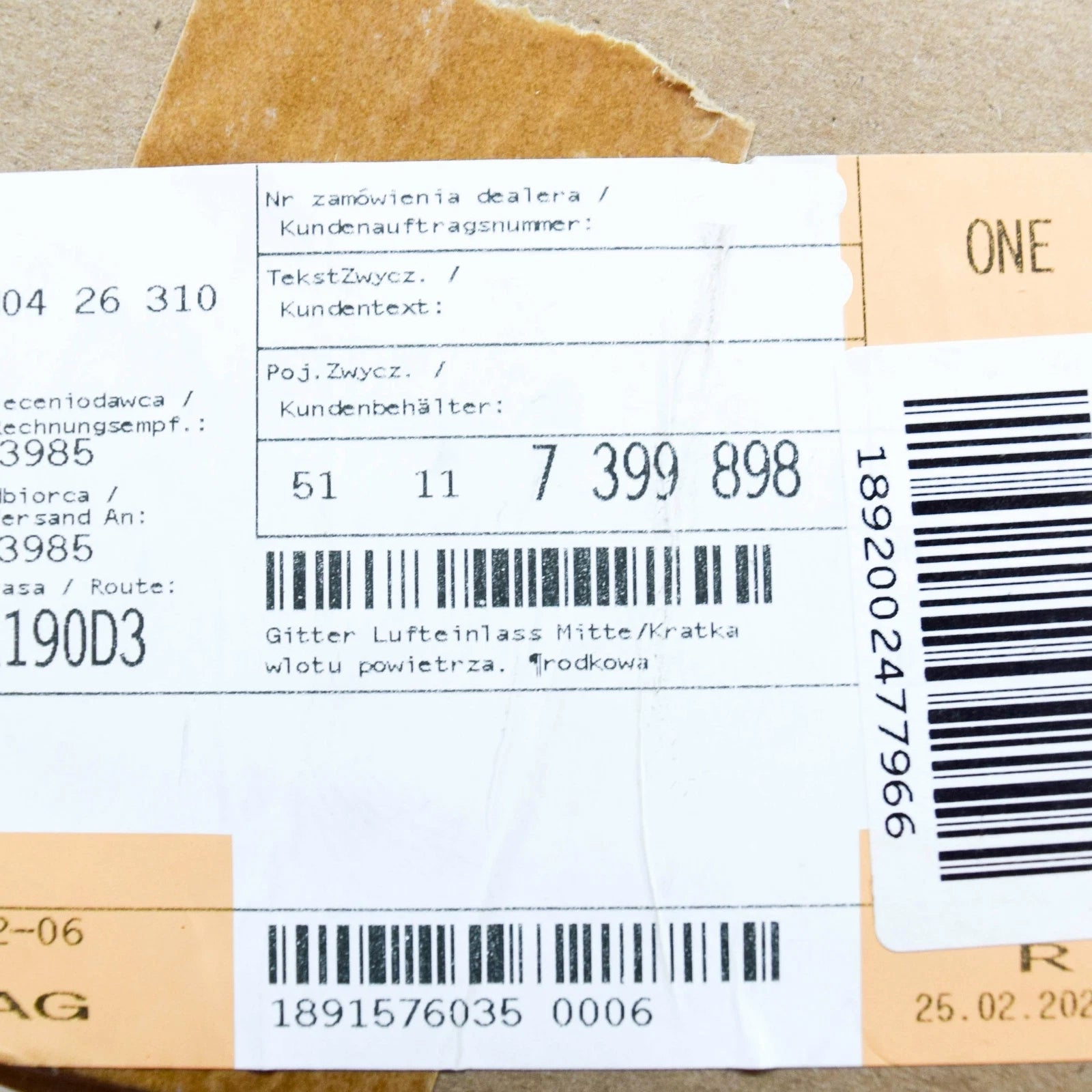 NEW BMW X3 G01 FRONT BUMPER CENTER GRILLE 7399898 51117399898 ORIGINAL